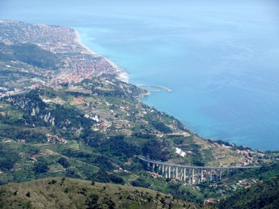 Bordighera e Ventimiglia da Punta Longoira