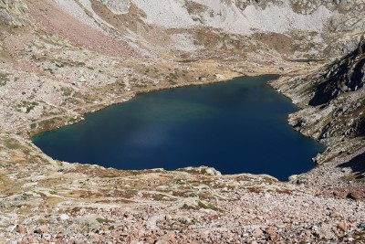 039 - Lago Valscura salendo alla Bassa del Druos ancora piÃ¹ da vicino.jpg